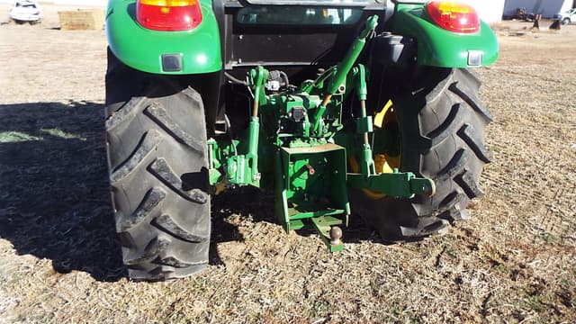 Image of John Deere 5055E equipment image 4