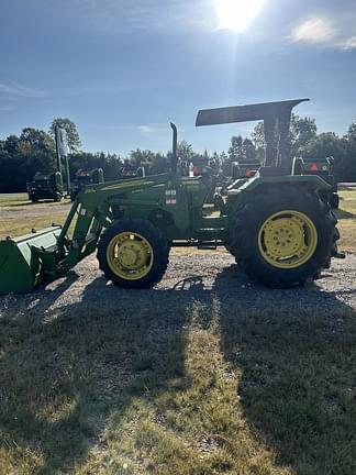 Image of John Deere 5055E equipment image 4