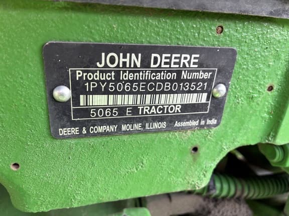 Image of John Deere 5065E equipment image 1