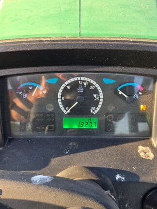 Image of John Deere 5065E equipment image 3