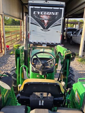 Image of John Deere 5065E equipment image 4