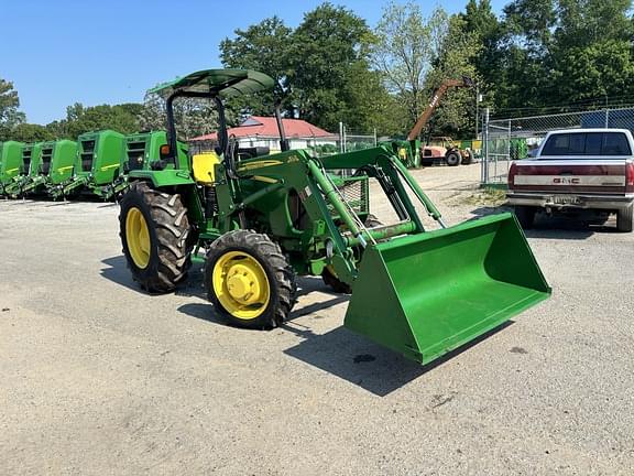 Image of John Deere 5065E equipment image 1