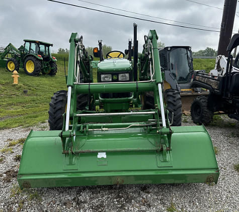Image of John Deere 5065E equipment image 3