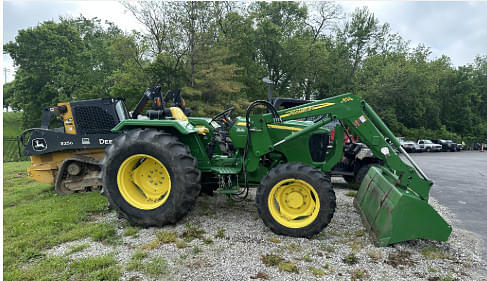 Image of John Deere 5065E equipment image 2