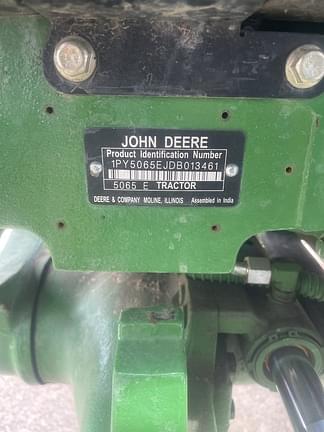 Image of John Deere 5065E equipment image 4
