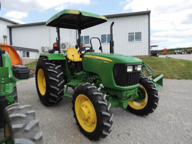 Image of John Deere 5065E equipment image 1