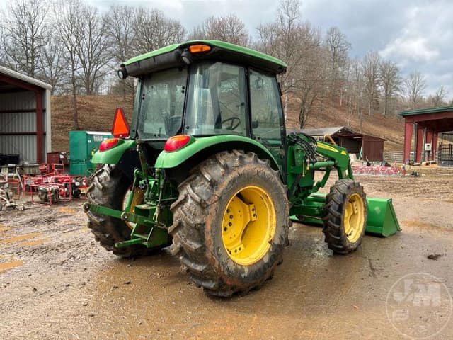 Image of John Deere 5065E equipment image 4