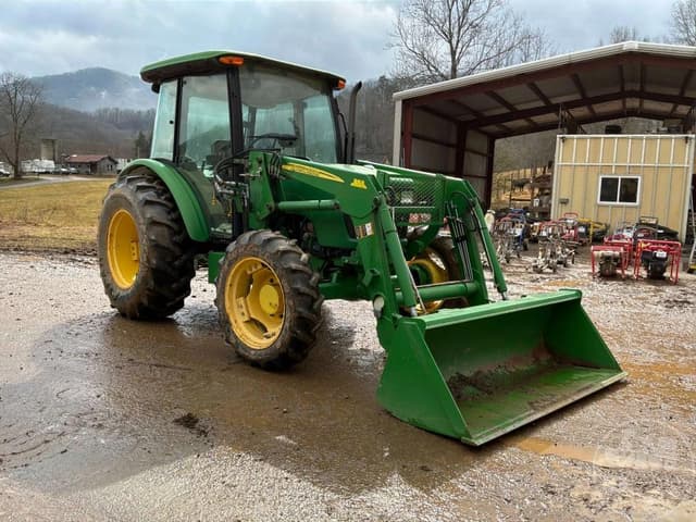 Image of John Deere 5065E equipment image 2