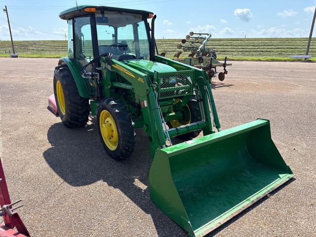 Image of John Deere 5065E equipment image 2