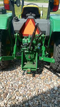 Image of John Deere 5075E equipment image 4