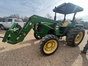 2013 John Deere 5075E Image