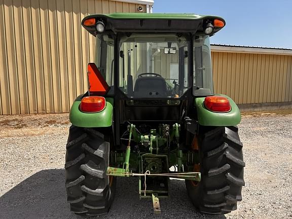 Image of John Deere 5075E equipment image 4