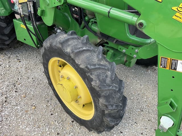 Image of John Deere 5075E equipment image 2