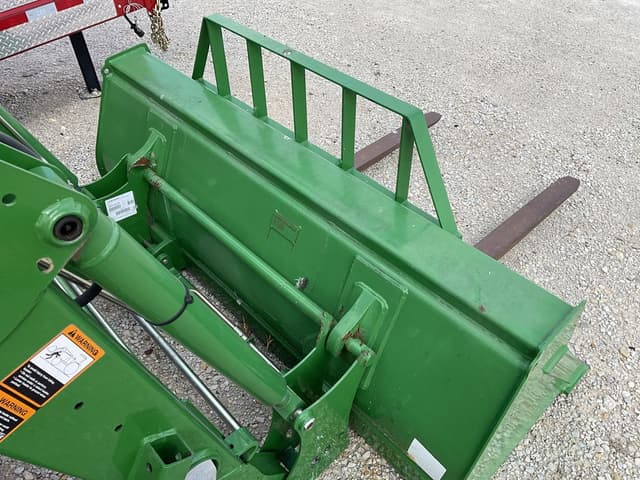 Image of John Deere 5075E equipment image 4