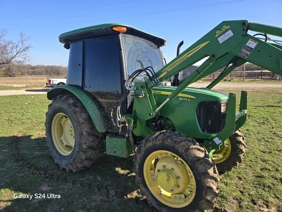 Image of John Deere 5075E equipment image 3