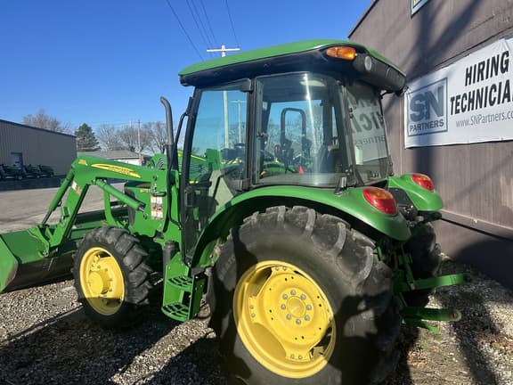 Image of John Deere 5075E equipment image 1