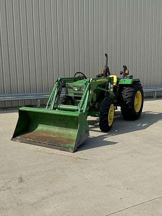 Image of John Deere 5075E equipment image 1