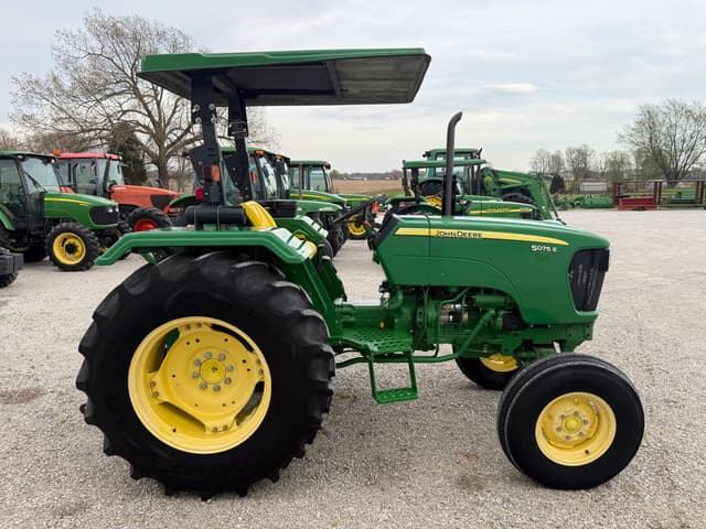 Image of John Deere 5075E equipment image 1