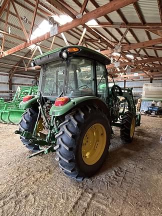 Image of John Deere 5075M equipment image 2