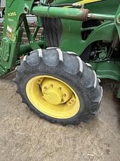 Main image John Deere 5075M 7