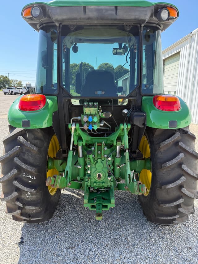 Image of John Deere 5075M equipment image 2