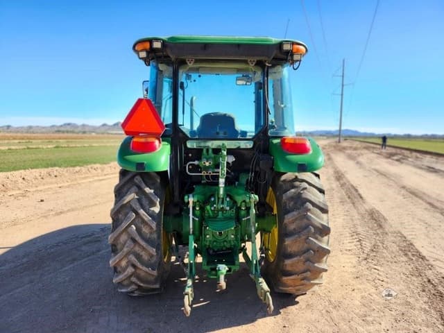 Image of John Deere 5075M equipment image 4