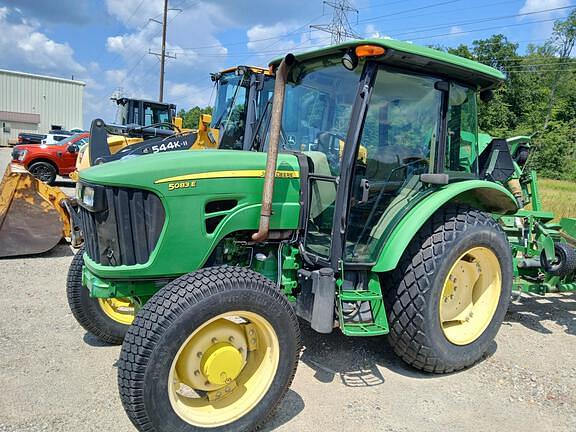Image of John Deere 5083E equipment image 2