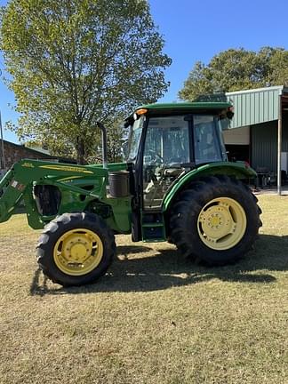 Image of John Deere 5083E Primary image