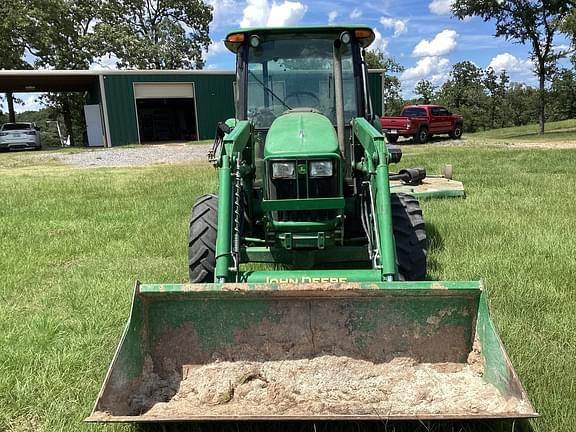 Image of John Deere 5083E equipment image 2