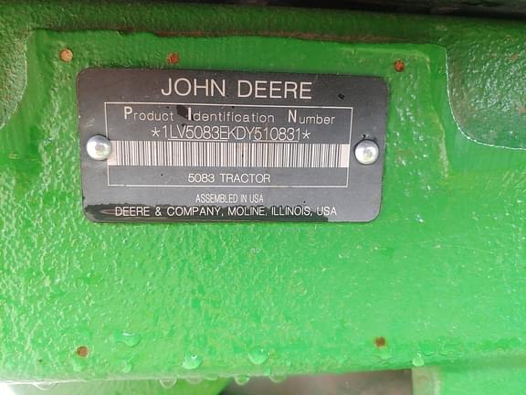 Image of John Deere 5083E equipment image 2