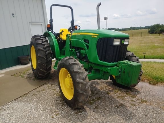 Main image John Deere 5083E