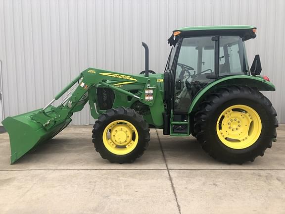 Image of John Deere 5083E equipment image 1