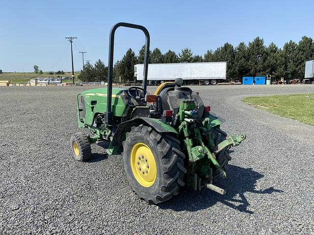 Image of John Deere 5083EN equipment image 2