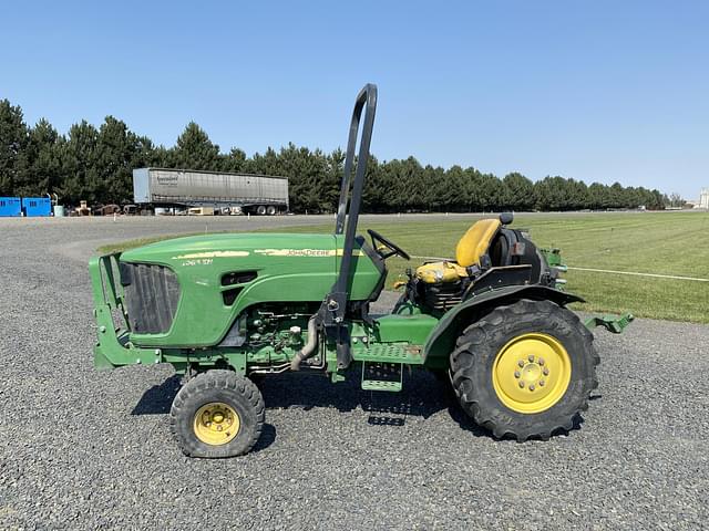 Image of John Deere 5083EN equipment image 1