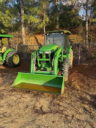 2013 John Deere 5085E Equipment Image0