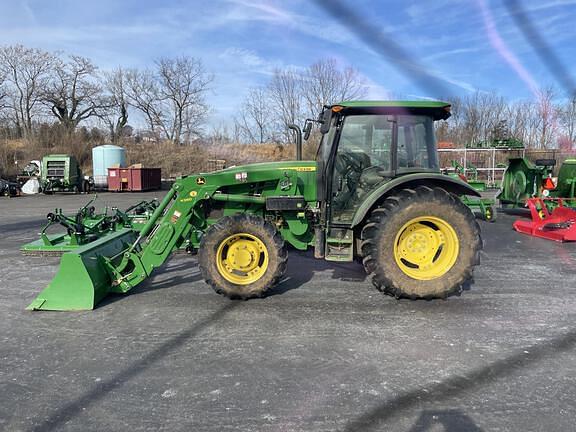 Image of John Deere 5085E equipment image 3