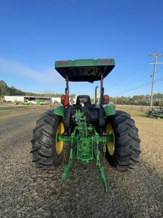 Image of John Deere 5085E equipment image 3