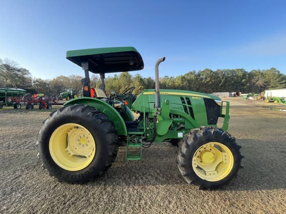 Image of John Deere 5085E equipment image 1