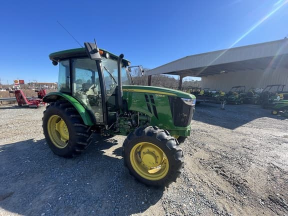 Image of John Deere 5085E equipment image 2