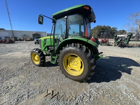 Image of John Deere 5085E equipment image 4