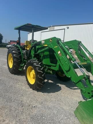 Image of John Deere 5085E equipment image 2