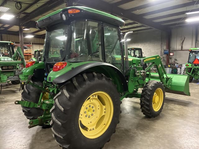 Image of John Deere 5085E equipment image 3