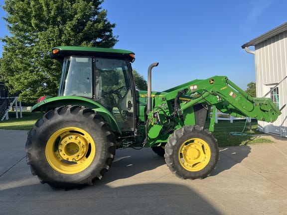 2013 John Deere 5085E Equipment Image0
