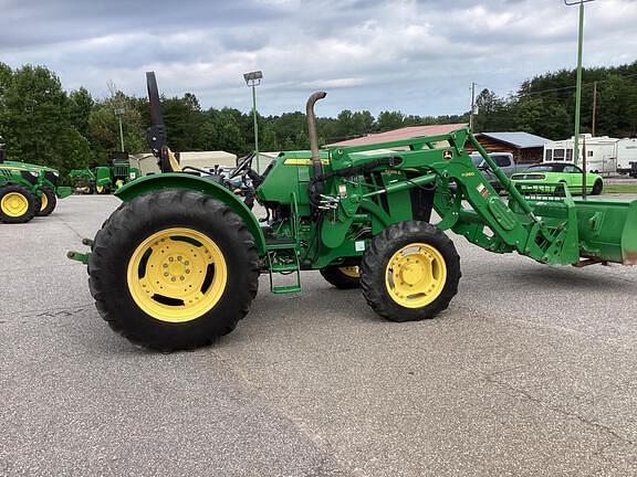 Image of John Deere 5085E equipment image 1