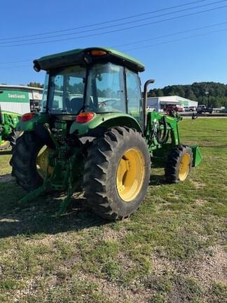 Image of John Deere 5085E equipment image 2