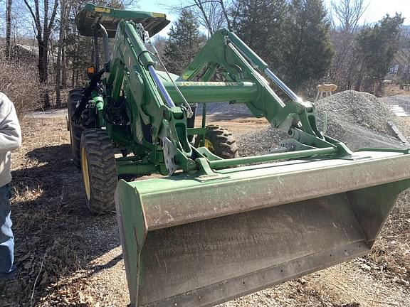 Image of John Deere 5085E equipment image 1