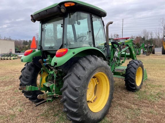 Image of John Deere 5085E equipment image 4