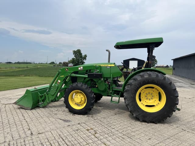 Image of John Deere 5085E equipment image 2