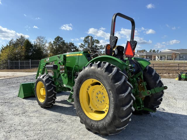 Image of John Deere 5085E equipment image 1