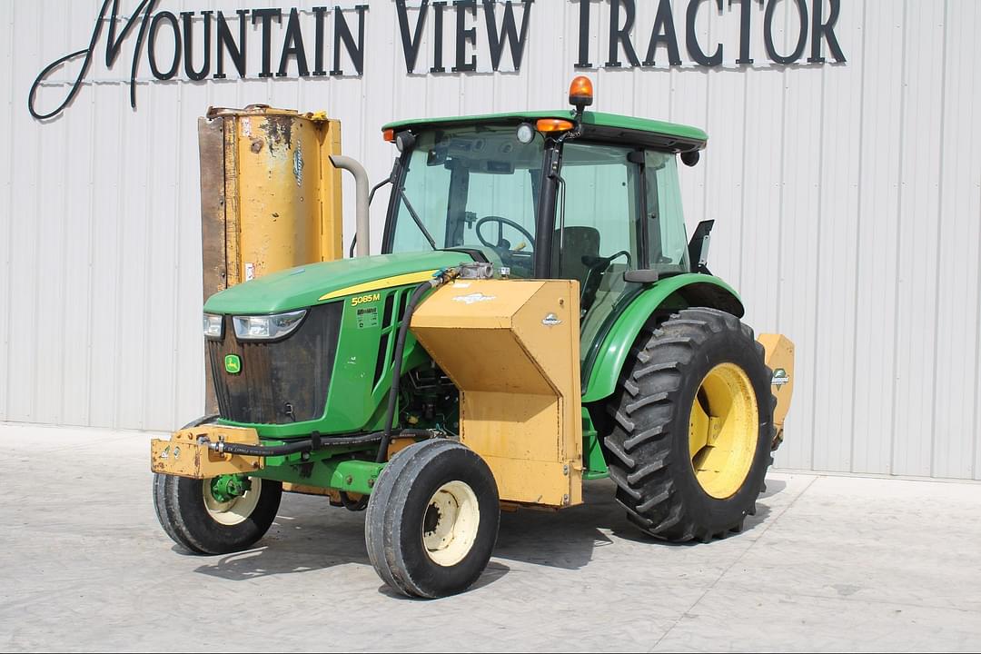 Image of John Deere 5085M Primary image